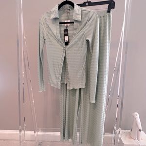 Fashion Nova Wide Leg Pant Set NWT